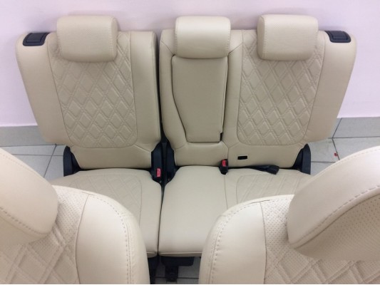 Авточехлы на Mitsubishi Outlander 3