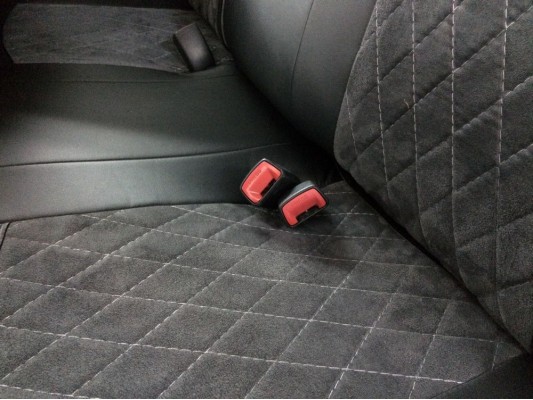 Авточехлы на Toyota Yaris